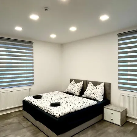Apartmany Premium Se Soukromym Parkovanim Ceska Lipa Exterior photo