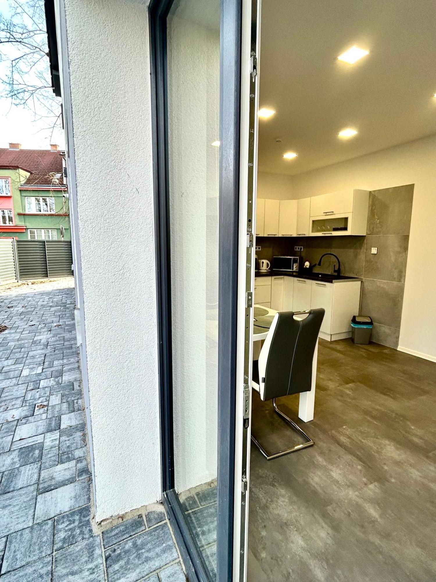 Premium Se Soukromym Parkovanim Ceska Lipa