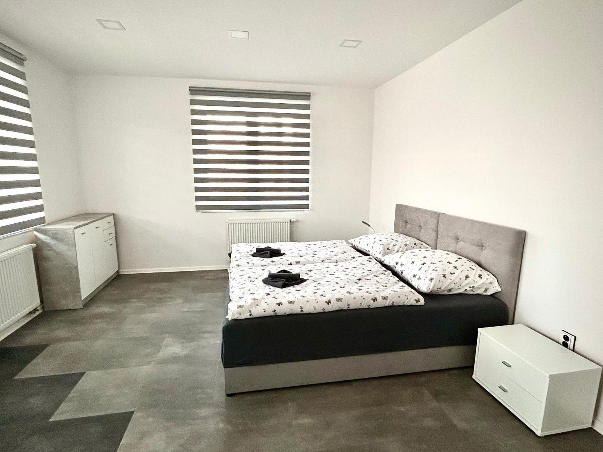 Premium Se Soukromym Parkovanim Ceska Lipa