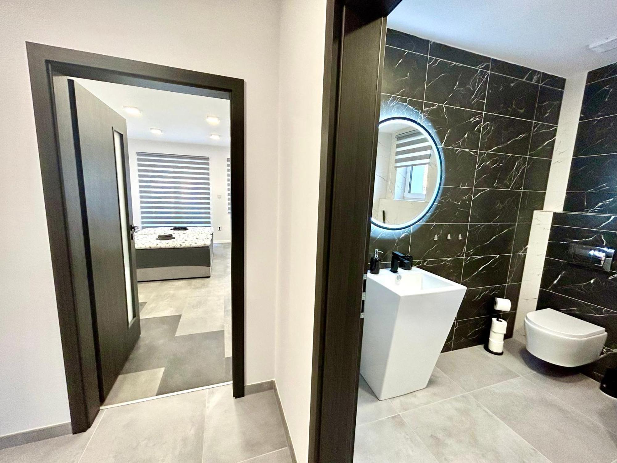 Premium Se Soukromym Parkovanim Ceska Lipa