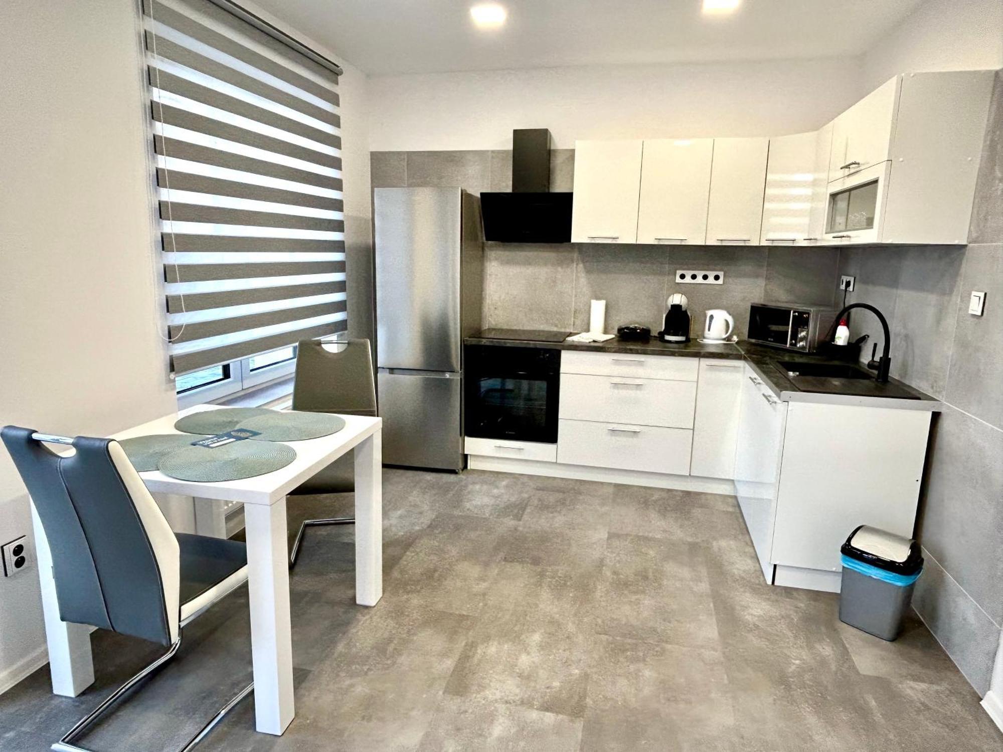 Premium Se Soukromym Parkovanim Apartment Ceska Lipa
